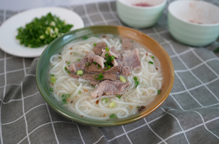 蓬江原味汤粉王培训